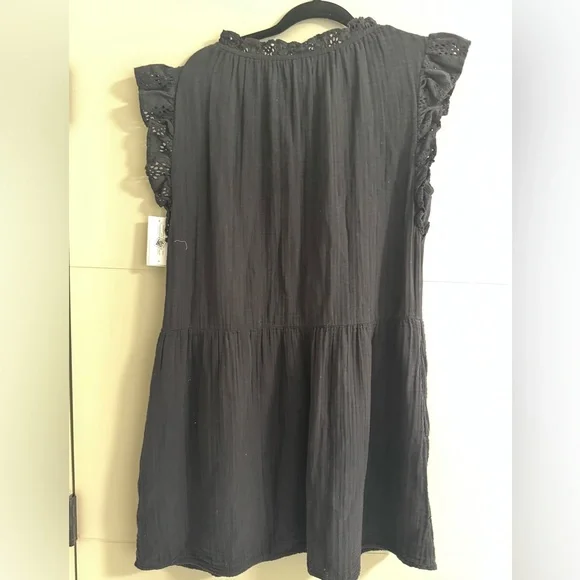 Velvet by Graham & Spencer Short Black Dress - Picture 5 of 10